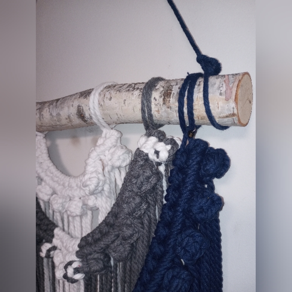 💙🩶🤍 Handmade Birch Wood Macrame Wall Hanging deco home decoration - Picture 7 of 9